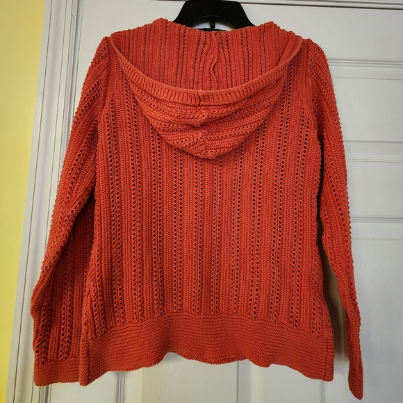 Ladies size medium loose knit sweater, hooded - Picture 7 of 7